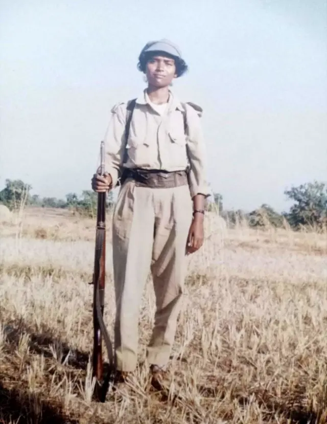 సీతక్క ఒకప్పుడు నక్సలైట్.. తర్వాత లొంగిపోయి, రెండోసారి ఎమ్మెల్యేగా గెలిచారు