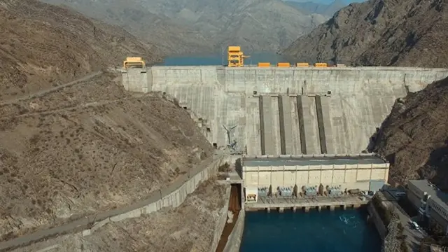 Камбар-Ата-1 ГЭСи план боюнча Кыргызстандагы эң ири ГЭС болуп, өлкөнү энергетикалык көз карандысыздыкка жеткирмек