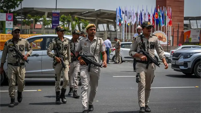 د چارواکو په وینا له ۴۰ زره زیات پولیس به د غونډې پر مهال د پلازمېنې ساتنه کوي.