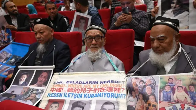 Члены уйгурской общины