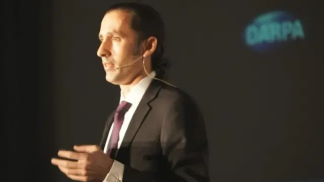 డాక్టర్ జస్టిన్ సాంచెజ్