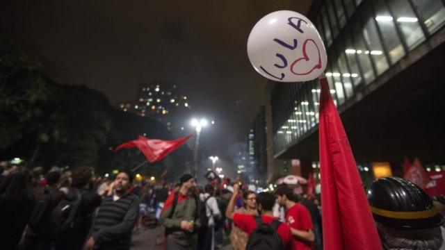 Manifestación en Sao Paulo en contra de la sentencia contra Lula da Silva.