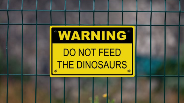 "dinozorları beslemeyin" tabelası