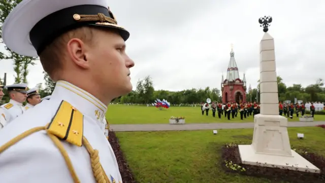 Открытие памятника губернаторам Кронштадта в парке "Патриот