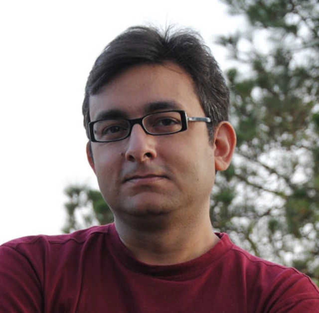 రాహుల్ పండిత