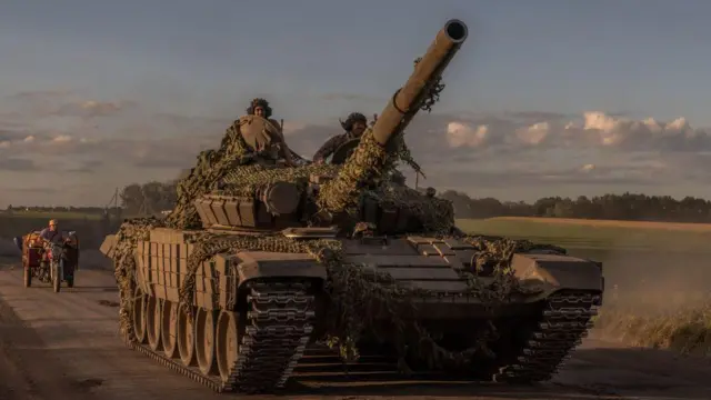 БРИКСтин Казандагы саммити Украинадагы согуш тыйылбай, Жакынкы Чыгышта миңдеген адамдын өмүрүн алган согуш күчөп турган мезгилде өттү