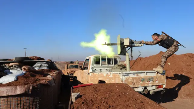 Mushukdan chiqib ketayotgan sikning surati Mushukdan chiqib ketayotgan sikning surati