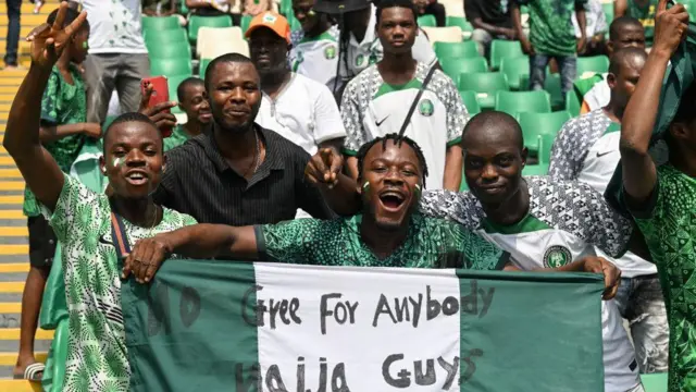 Nigeria fans celebrate
