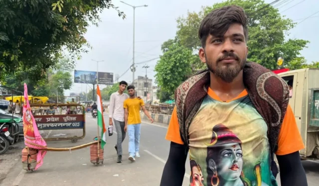 இந்து புனித யாத்திரைக்காக, வேலையில் இருந்து நீக்கப்படும் இஸ்லாமிய ஊழியர்கள், பின்னணி என்ன?