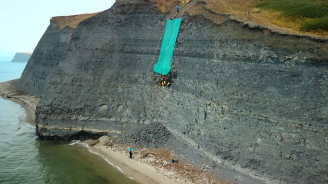 Penggalian dari ujung tebing
