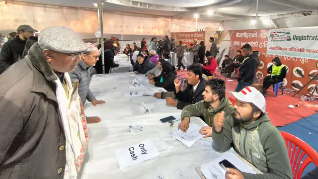 विशेष महाधिवेशनस्थलमा उम्मेदवारी मनोनयनका प्रक्रिया हुँदै