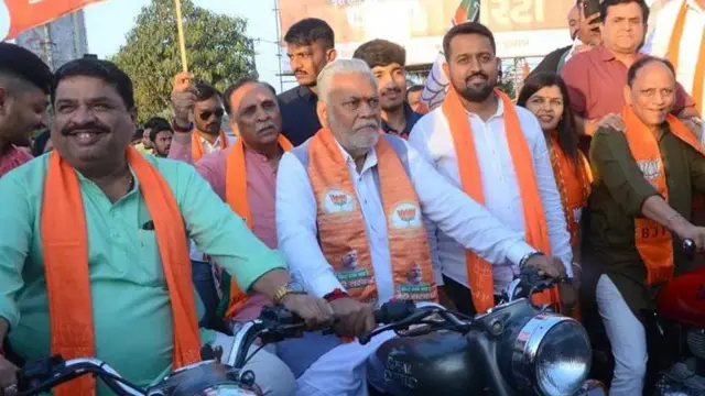 ચૂંટણીપ્રચાર કરતા પરશોત્તમ રૂપાલા