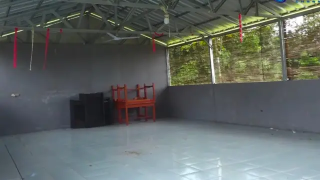 Ibadah pertama di bangunan semi permanen itu terlaksana pada November 2021