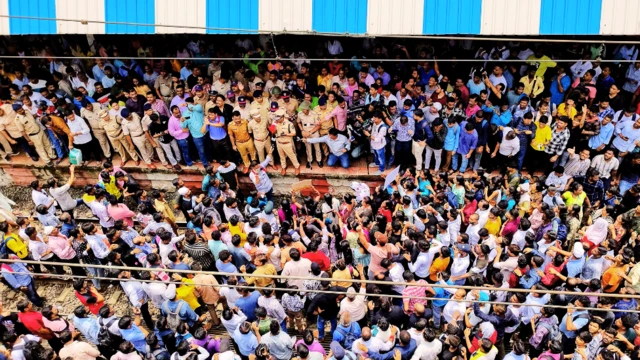 बदलापुर विरोध प्रदर्शन