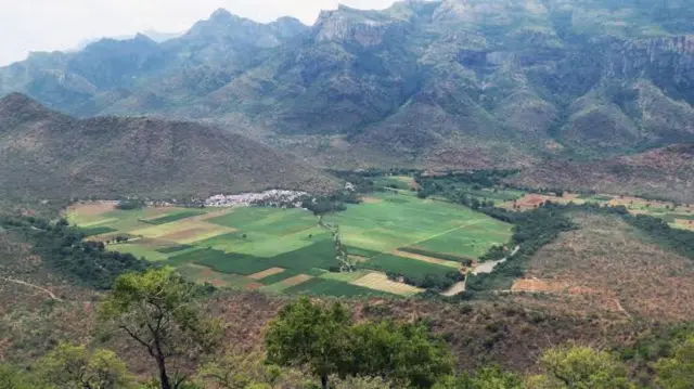 நீலகிரி தெங்குமரஹாடா மலைக்கிராமத்தை காலி செய்ய திட்டமிடும் அரசு! மக்கள் எதிர்ப்பு தெரிவிப்பது ஏன்?