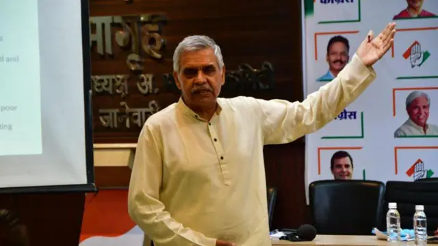 संदीप दीक्षित कांग्रेस के उन नेताओं में हैं जो केजरीवाल का विरोध करते रहे हैं