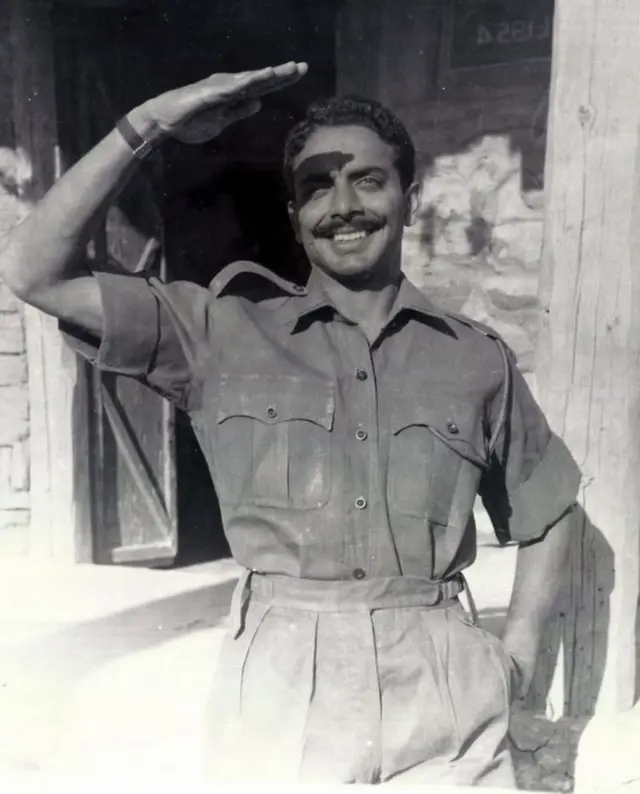 યુવાનીમાં મેજર જનરલ ઇયાન કારડોઝો