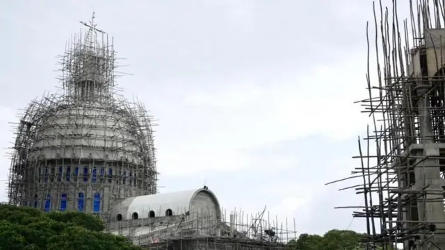 ኣብ ህንጸት ዝርከብ ቤተክርስቲያን