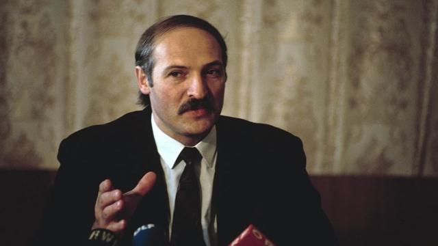 Lukashenko en 1995, un año después de llegar a la presidencia.
