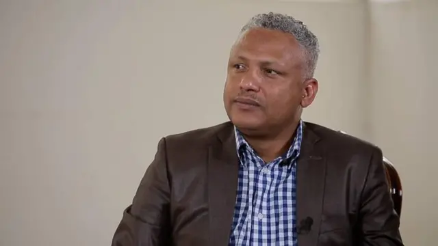 ጋዜጠኛ ዮናስ ኣማረ