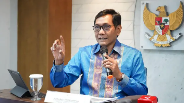 Anggota ORI Johanes Widijantoro