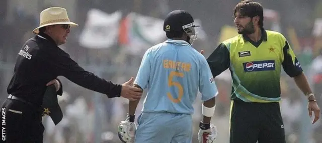 गौतम गंभीर, शाहिद अफरीदी