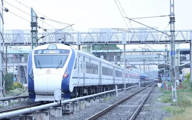 கோவை - பெங்களூரு வந்தே பாரத் ரயில்: புதிய வசதிகள் என்ன? கட்டணம் எவ்வளவு?