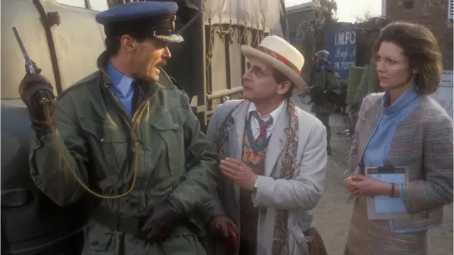 Pamela Salem, film Doktor Hu
