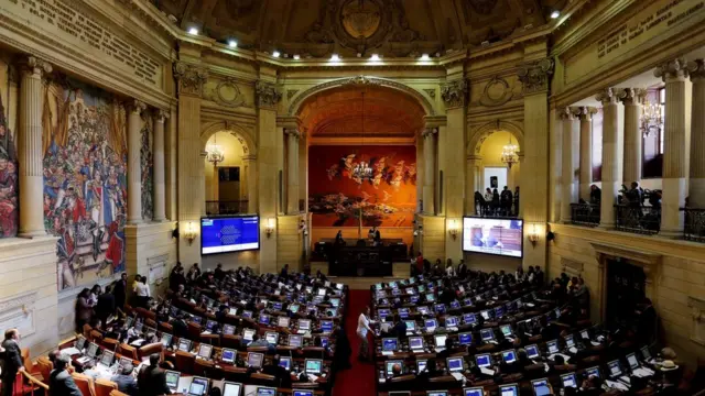 La Cámara de Representantes durante la votación.