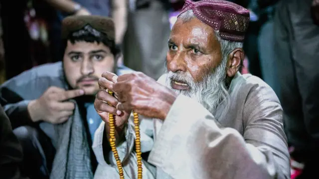Elderly Talib prisoner in Pul-e-Charkhi prison, Afghanistan