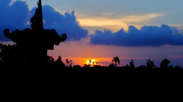 وقت الغروب في بلدة أوبود