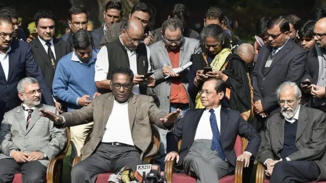 న్యాయమూర్తుల ప్రెస్ మీట్