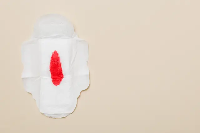 मासिक पाळीत किती रक्तस्त्राव होतो? 