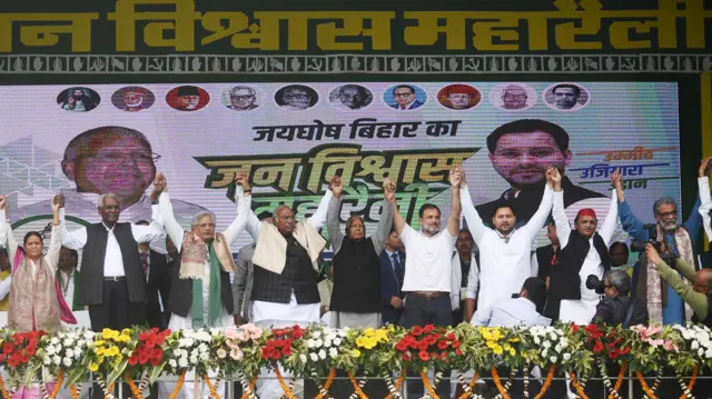 विपक्ष पहली बार नरेंद्र मोदी के नेतृत्व वाली केंद्र सरकार को एक साथ चुनौती देने की कोशिश कर रहा है.