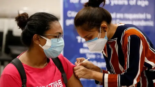 कोरोना टीकाकरण