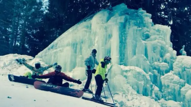 Эки жыл мурун Forbes журналы "Каракол" лыжа базасын КМШ өлкөлөрүндөгү алдыңкы 10 базаларынын бири деп тапкан.