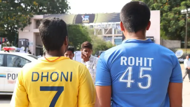 ஐபிஎல் இறுதிப்போட்டி: டாஸ் வென்ற மும்பை பேட்டிங் தேர்வு