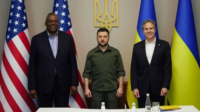 Qiz va ot ortasidagi jinsiy aloqa onlayn Dam olish kunida erkak bilan jinsiy aloqa