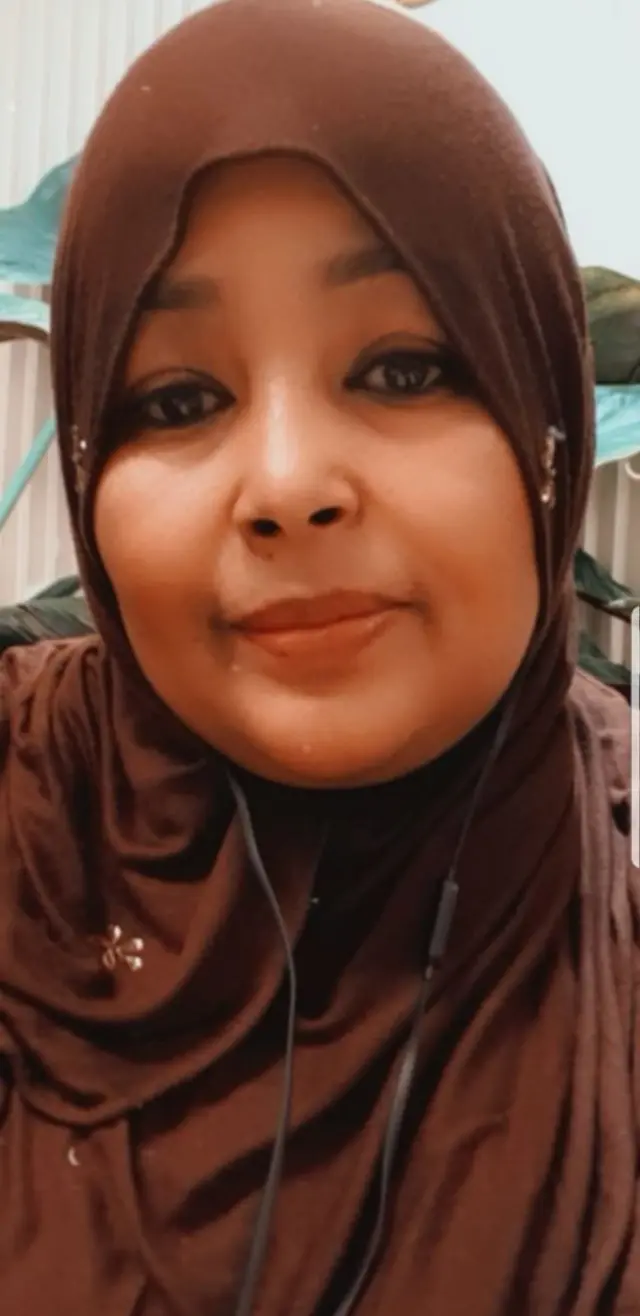 ነባሪት ዓባይ ብሪጣንያ ኣስምሃን ዓሊ ዑመር