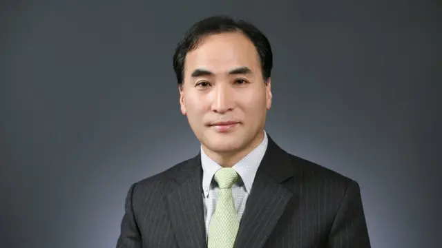 인터폴 총재로 선출된 김종양 부총재