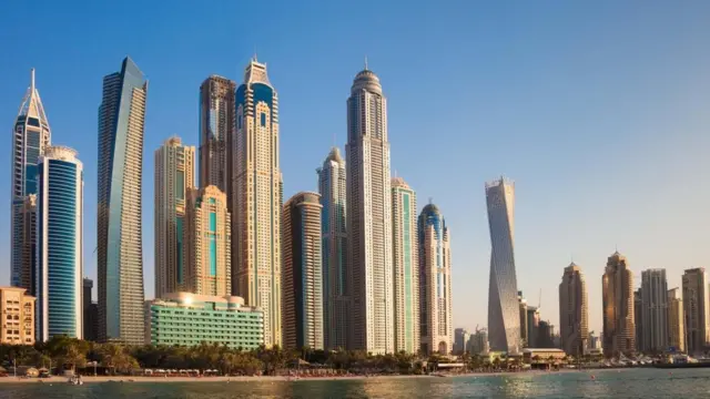 كيف يتغلب المغتربون على ارتفاع تكاليف المدارس؟