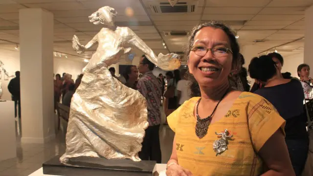 Dolorosa Sinaga