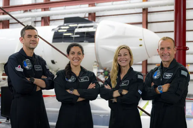 पोलारिस डॉन मोहीमेचे सदस्य