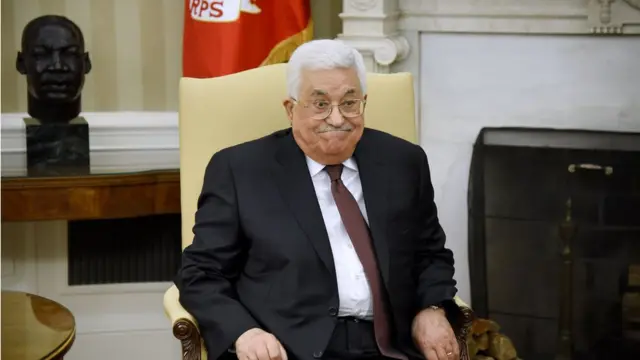 মাহমুদ আব্বাস, পশ্চিম তীরের নিয়ন্ত্রণ যার নেতৃত্বাধীন ফাতাহ আন্দোলনের হাতে