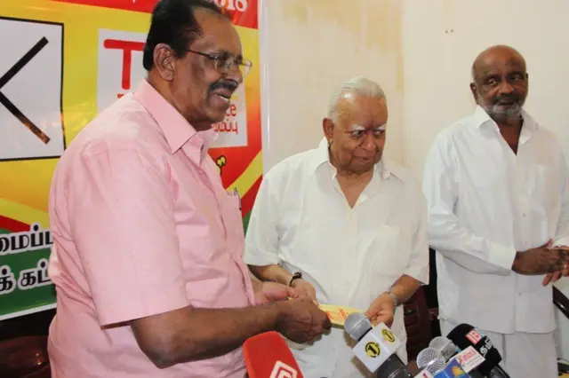 2001, 2004, 2010 හා 2015 මැතිවරණවලදී දෙමළ ජාතක සන්ධානය යටතේ යාපනය දිස්ත්‍රික්කය නියෝජනය කරමින් අඛණ්ඩව පාර්ලිමේන්තුවේ සිය ආසනය තහවුරු කර ගැනීමට සේනාධිරාජා සමත්ව ඇත.