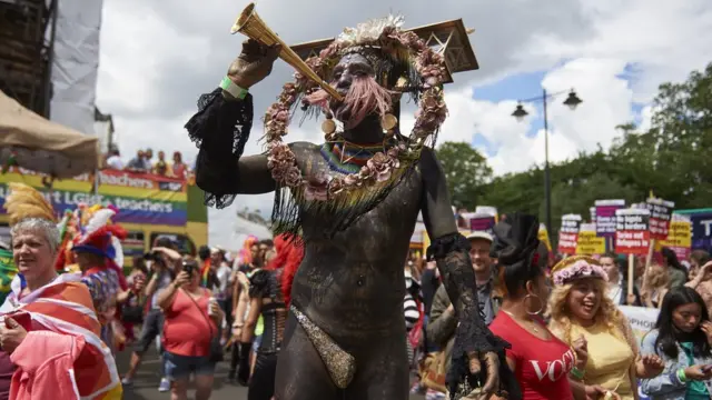 ขบวนพาเหรด "Pride" ที่กรุงลอนดอนเมื่อปีที่แล้ว