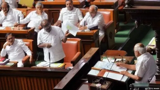 ਦਲ-ਬਦਲ ਕਾਨੂੰਨ