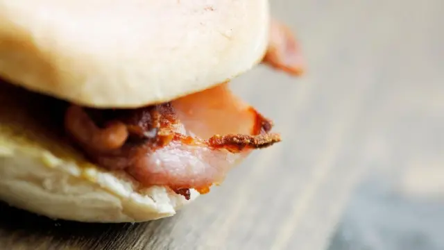 الأطعمة التي نتناولها قد نقرأ أخبارا مضللة عنها