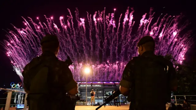 Militares no Maracanã