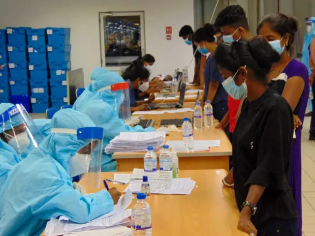 ඇඟලුම් කර්මාන්තශාලා සෞඛ්‍ය මාර්ගෝපදේශයන් පිළිපැදීම (2021 අගෝස්තු 25)